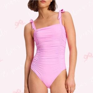 ♡ 𝖪𝖺𝗍𝖾 𝖲𝗉𝖺𝖽𝖾 ♡ 𝖲𝗂𝖽𝖾 𝖲𝗁𝗂𝗋𝗋𝖾𝖽 𝖡𝗈𝗐 𝖳𝗂𝖾 𝖲𝗐𝗂𝗆𝗌𝗎𝗂𝗍